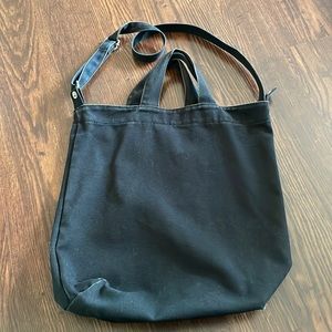 Baggu Canvas Duck Bag in Black- interior zip pocket